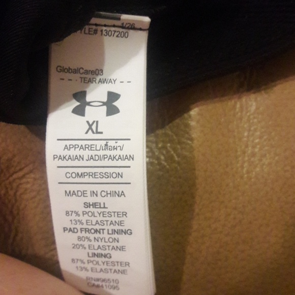 NWT Under Armour Sports Bra - Picture 3 of 6
